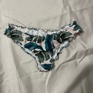 BRAND NEW HOLLISTER BIKINI BOTTOMS